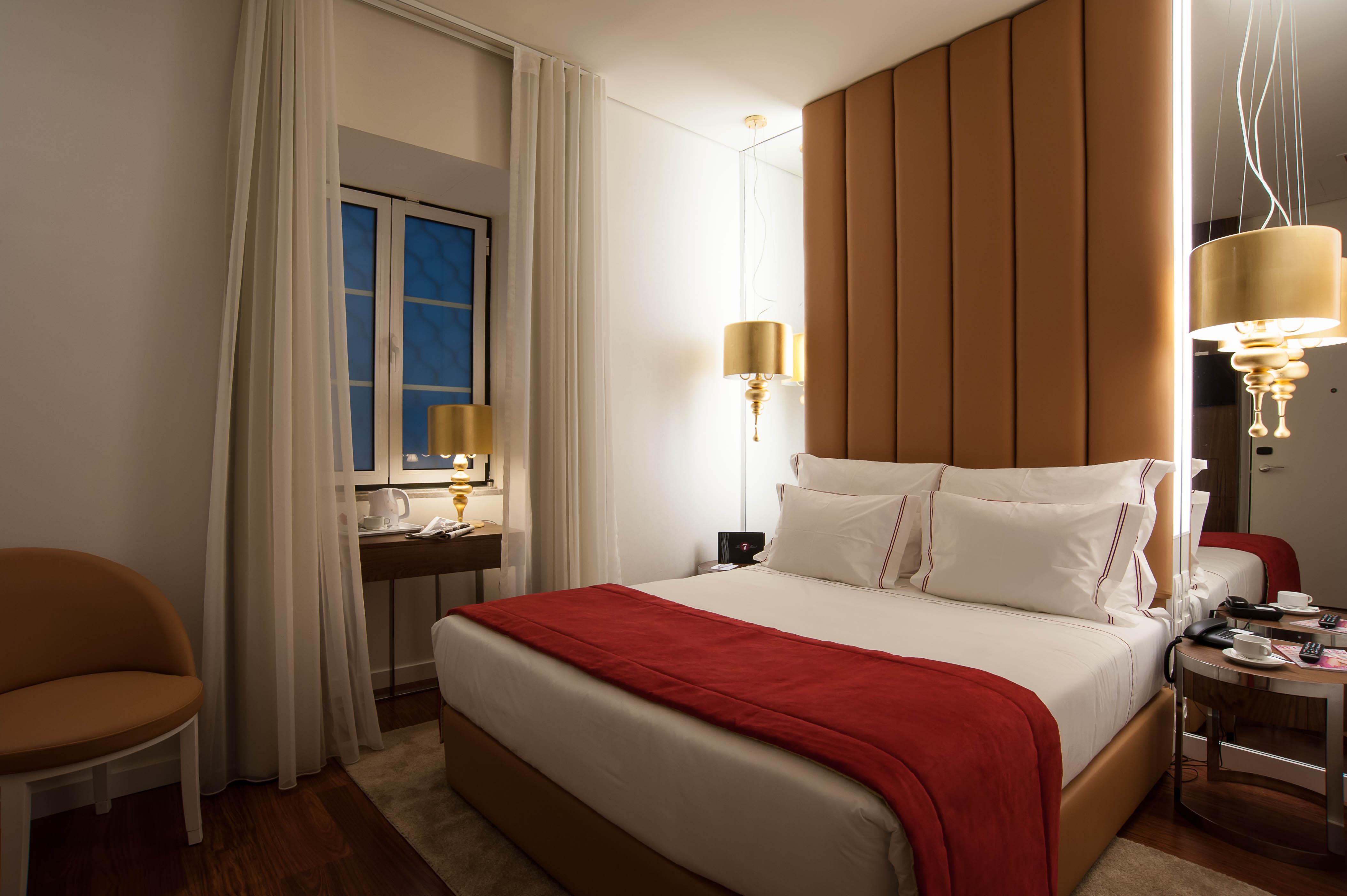 The 7 Hotel, Suites, Studios & Apartments Lisbon Exterior photo